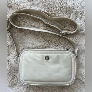 Lululemon Crossbody Camera Bag 2L